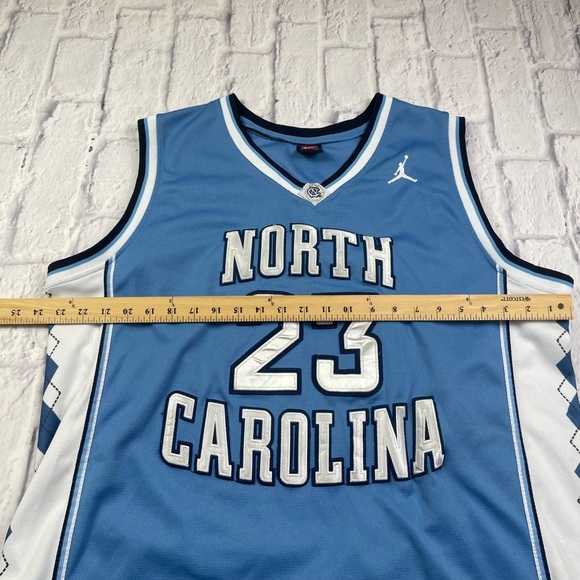 Nike Jordan North Carolina Jersey - Picture 8 of 11